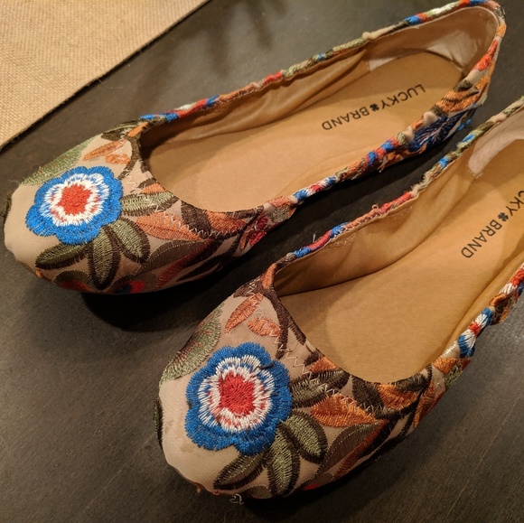 Lucky Brand Shoes - Lucky Brand Emmie floral flats with show organizer Lucky Brand Shoes - Lucky Brand Emmie floral flats with show organizer